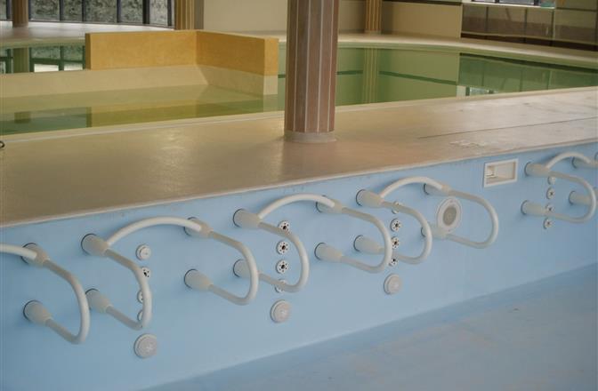 bassin d'hydrotherapie à la thalasso de Ouistreham